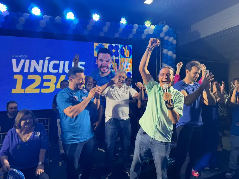 Vinicius lança candidatura a vereador de Caxias em evento com grande público