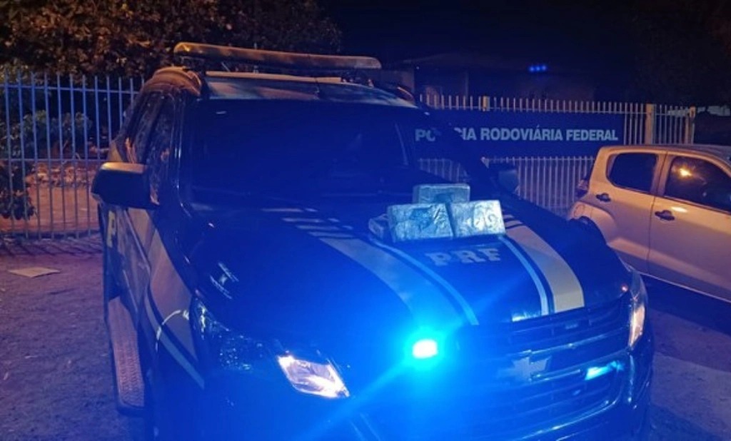 Alegando fome para escapar da PRF, homem é preso com 5 kg de cocaína no Piauí