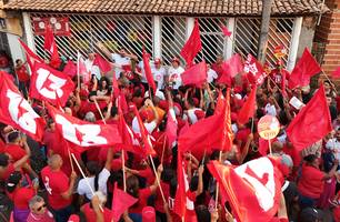 Amarante: Clemilton Queiroz faz grande caminhada ao lado de Rafael Fonteles (Foto: James Rodrigues/Conecta Piauí)