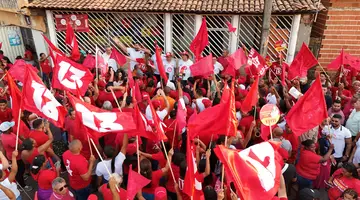 Amarante: Clemilton Queiroz faz grande caminhada ao lado de Rafael Fonteles (Foto: James Rodrigues/Conecta Piauí)