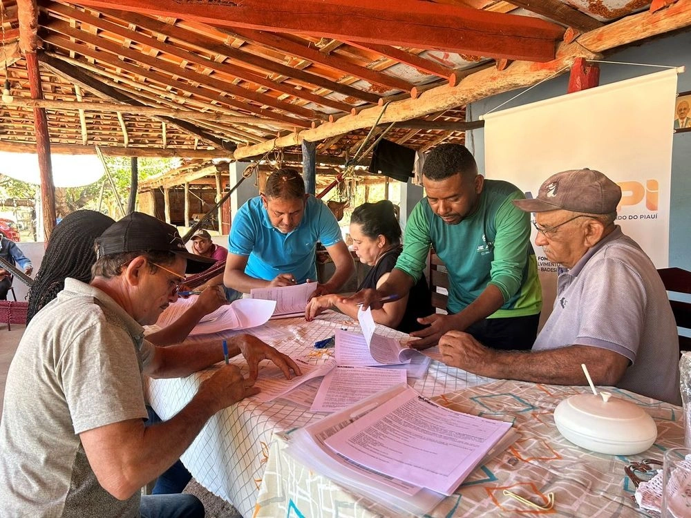 Badespi libera mais de R$ 140 mil para produtores rurais de Jatobá do Piauí