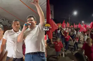 Caminhada de Aluízio Vaz em Porto do Piauí reúne apoiadores e líderes políticos (Foto: Conecta Piauí)