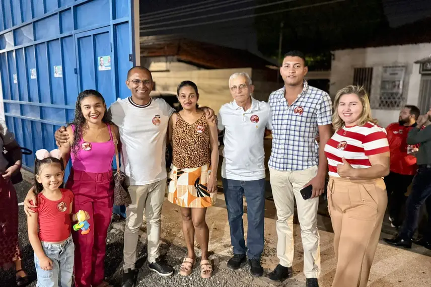 Candidato a prefeito de Ribeiro Gonçalves reúne centenas de apoiadores em Teresina