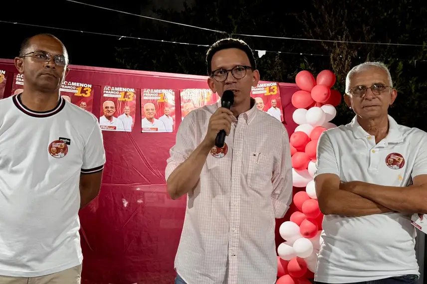 Candidato a prefeito de Ribeiro Gonçalves reúne centenas de apoiadores em Teresina