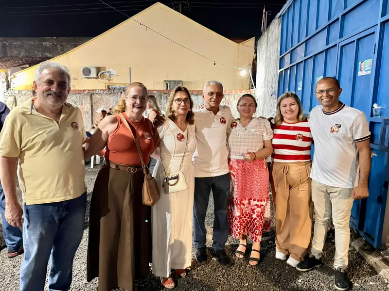 Candidato a prefeito de Ribeiro Gonçalves reúne centenas de apoiadores em Teresina