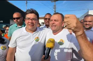 Candidato Neim apresenta propostas ao lado de Rafael Fonteles em Campinas do Piauí (Foto: Conecta Piauí)