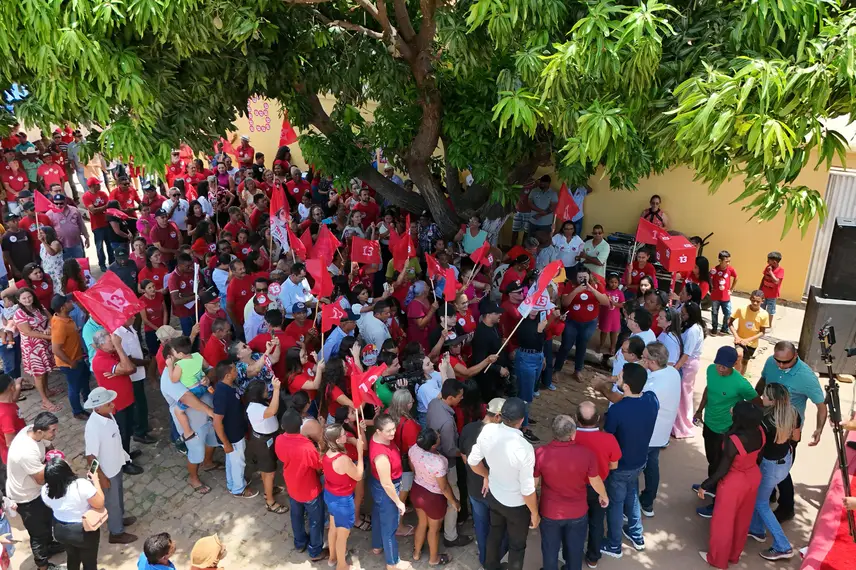 Candido a prefeito Gilson e Rafael Fonteles reúnem multidão em Pedro Laurentino