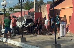 Carro colide contra muro de motel em Teresina (Foto: Reprodução)