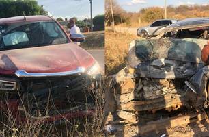 Colisão envolvendo dois carros deixa candidato a prefeito ferido no Sul do Piauí (Foto: Reprodução)