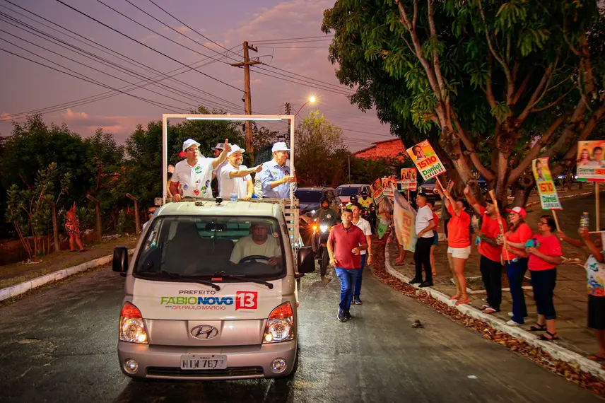 Com governador Rafael e Fábio Novo, carreata do 13 percorre a zona Norte de Teresina
