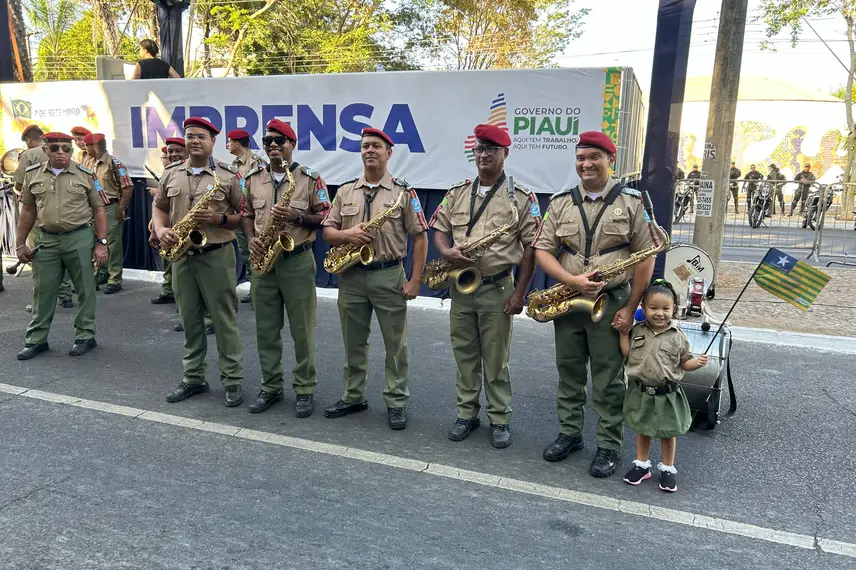 Desfile de 7 de Setembro reúne autoridades e grande público em Teresina