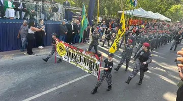 Desfile de 7 de Setembro reúne autoridades e grande público em Teresina (Foto: Conecta Piauí)