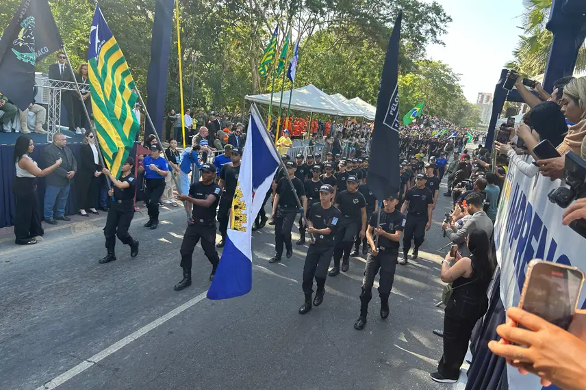 Desfile de 7 de Setembro reúne autoridades e grande público em Teresina