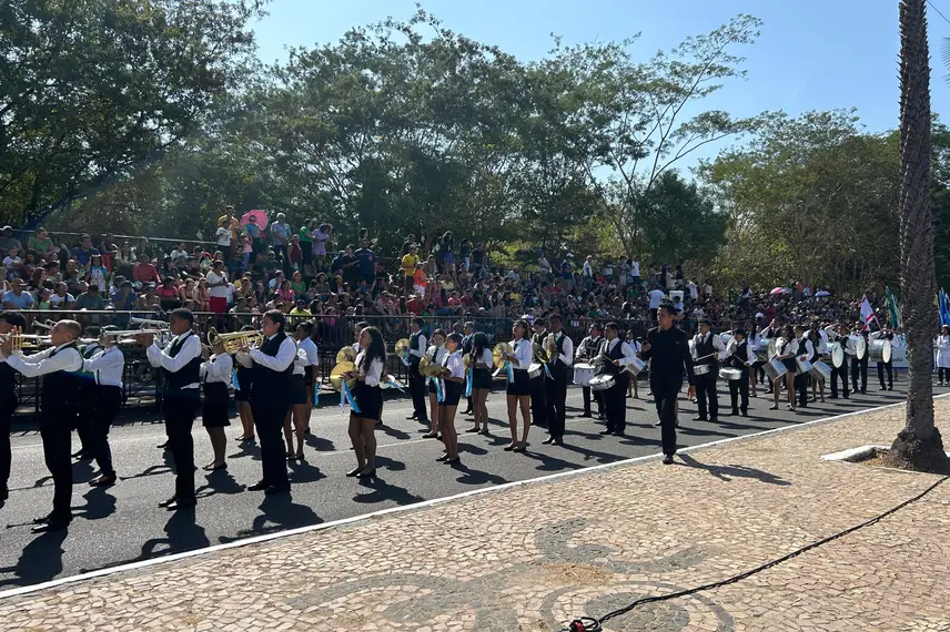 Desfile de 7 de Setembro reúne autoridades e grande público em Teresina