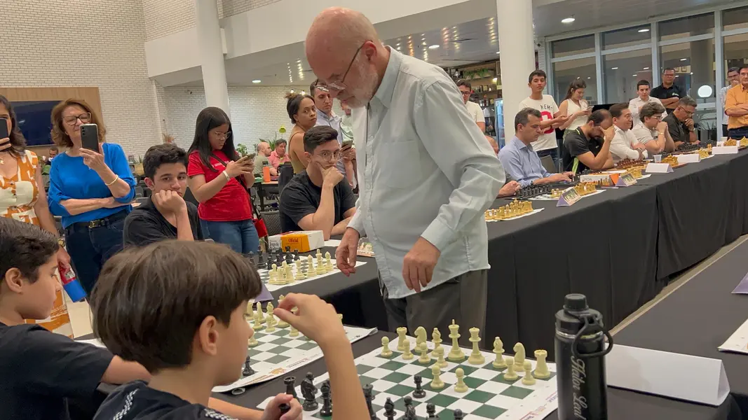 Enxadrista Mequinho participa de 20 partidas simultâneas em Teresina