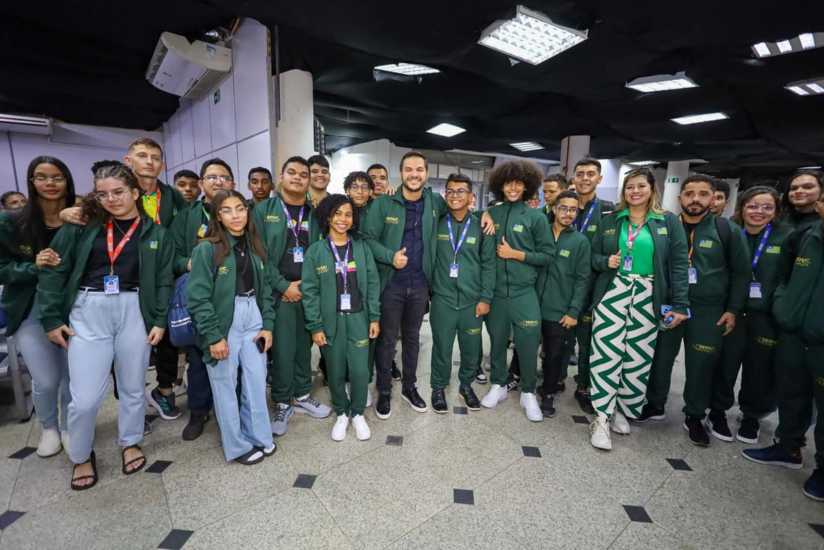 Estudantes da rede pública do Piauí embarcam para intercâmbio nos Estados Unidos