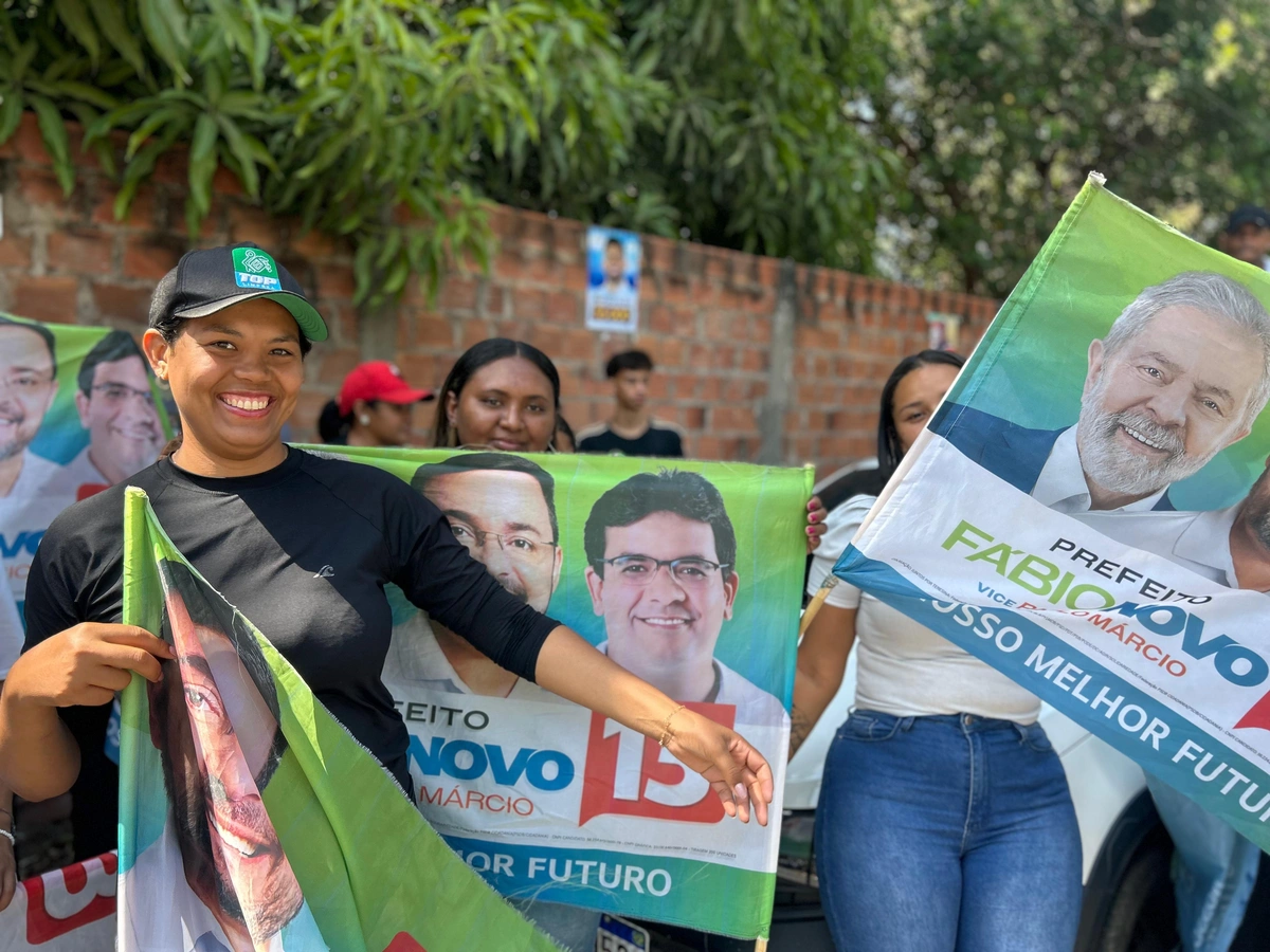 Fábio Novo propõe melhorias ao metrô de Teresina em caminhada na zona Sudeste