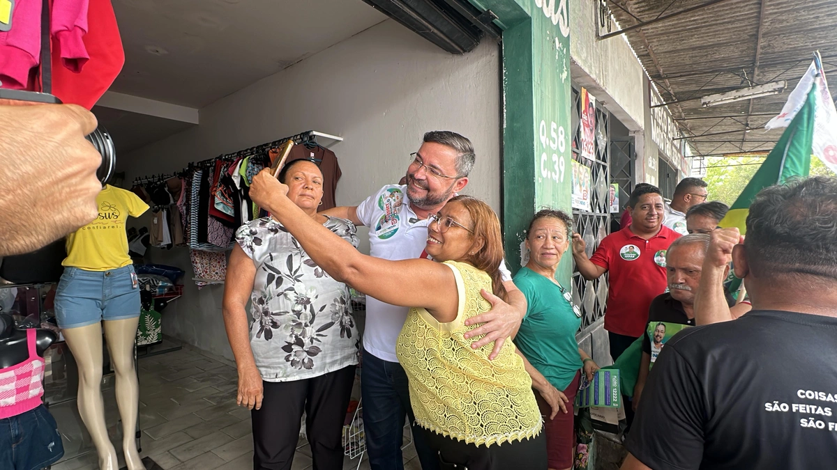 Fábio Novo reafirma compromisso com a zona Sudeste de Teresina em caminhada