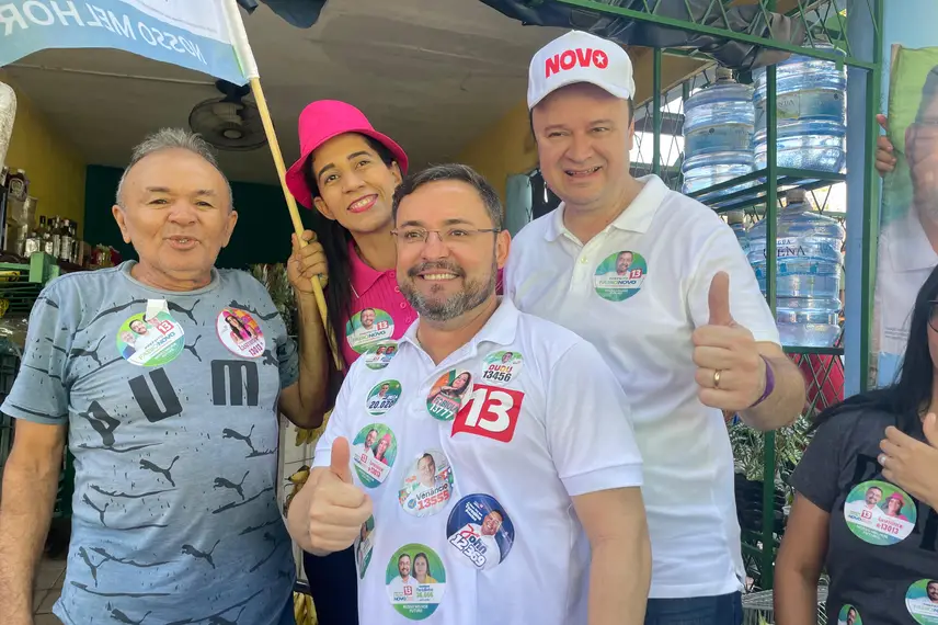 Fábio Novo realiza caminhada com muitos apoiadores na zona Leste de Teresina