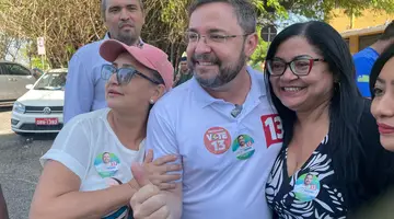 Fábio Novo visita Mercado do Mafuá ao lado de Rafael Fonteles (Foto: Alessandra Fonseca/Conecta Piauí)