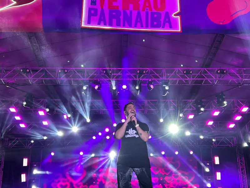 Henry Freitas anima mais de 40 mil fãs no 3º dia de Festival de Verão em Parnaíba