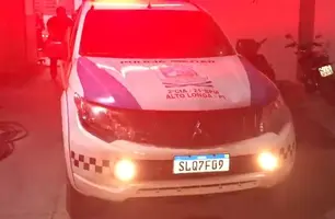 Homem com ciúmes da esposa tenta matar vizinho com facão em Alto Longá (Foto: Reprodução)