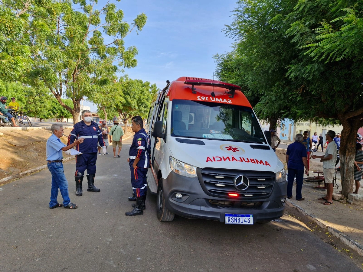 Homem é encontrado morto por populares em praça pública na cidade de Picos