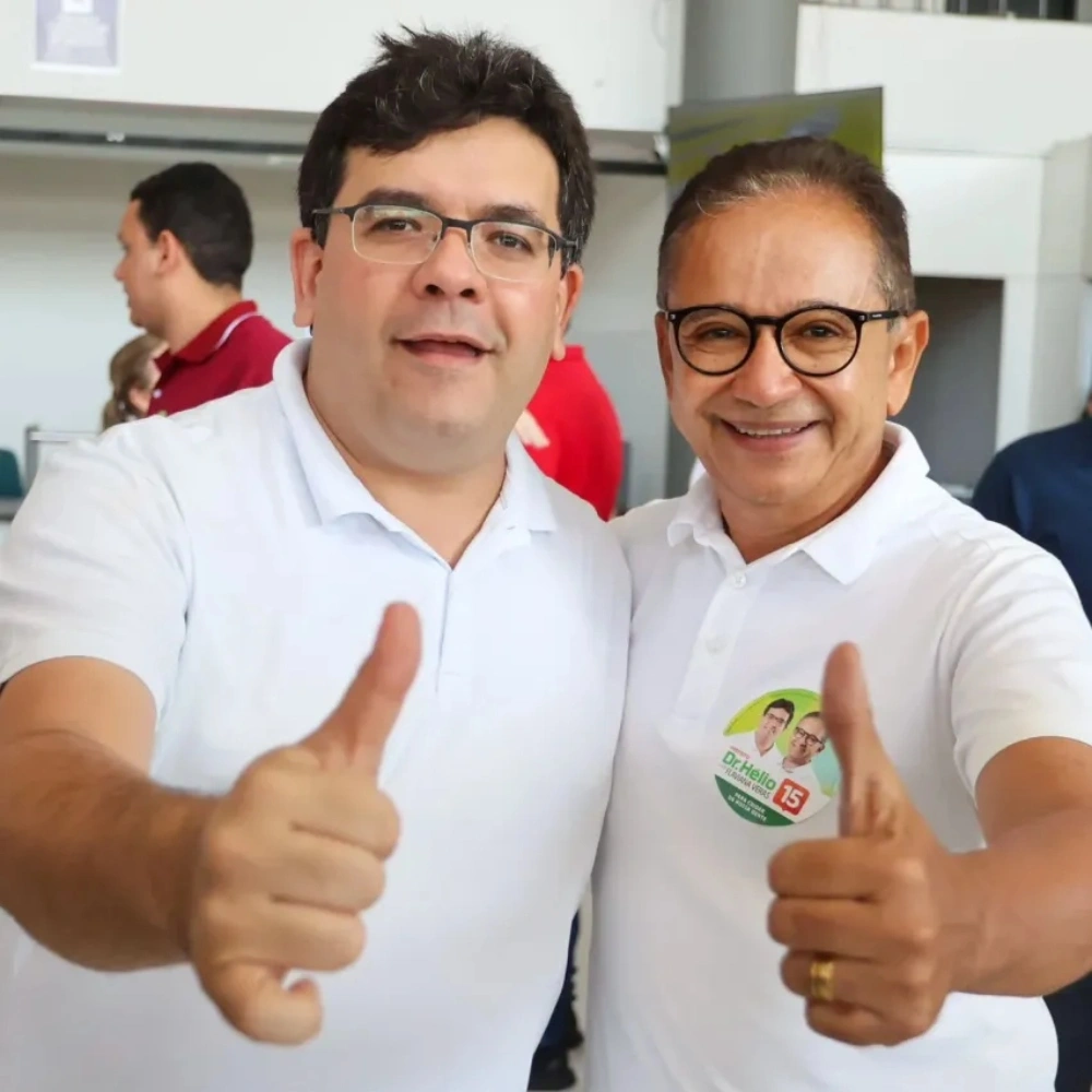 Imagem mostra Governador Rafael Fonteles e Dr. Hélio