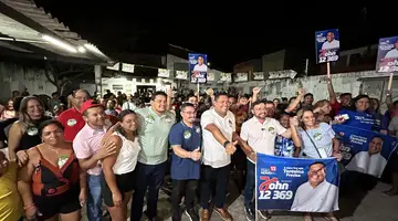 John Wallace reúne centenas de pessoas com o apoio de Fábio Novo em Teresina (Foto: Alessandra Fonseca/Conecta Piauí)