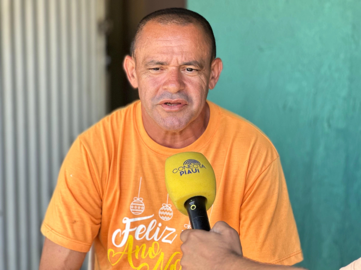 Marcos Aurélio, pai de alunos da rede municipal