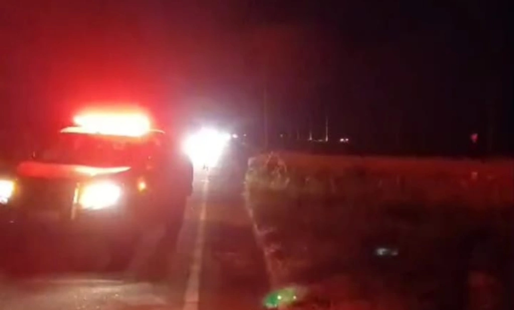 Motociclista passa mal, perde controle e bate em carro na zona Sul de Teresina