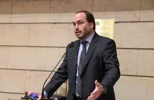 MP denuncia 7 por rachadinha no gabinete do vereador Carlos Bolsonaro (Foto: Renan Olaz/CMRJ)