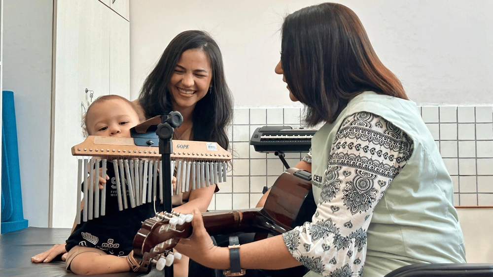 Musicoterapia se destaca na reabilitação de pacientes neurológicos no CEIR