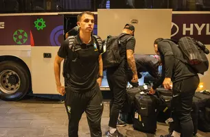 Seleção Brasileira desembarca em Tashkent para semifinal da Copa do Mundo de Futsal (Foto: Leto Ribas/CBF)