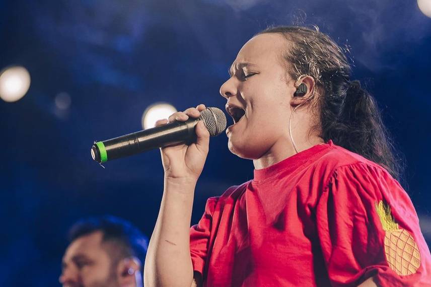 Show gospel em Parnaíba comove multidão e deixa marcas de fé e emoção Show gospel em Parnaíba comove multidão e deixa marcas de fé e emoção