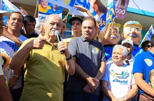 Silvio Mendes agradece apoiadores durante caminhada na zona Sudeste de Teresina (Foto: Reprodução)