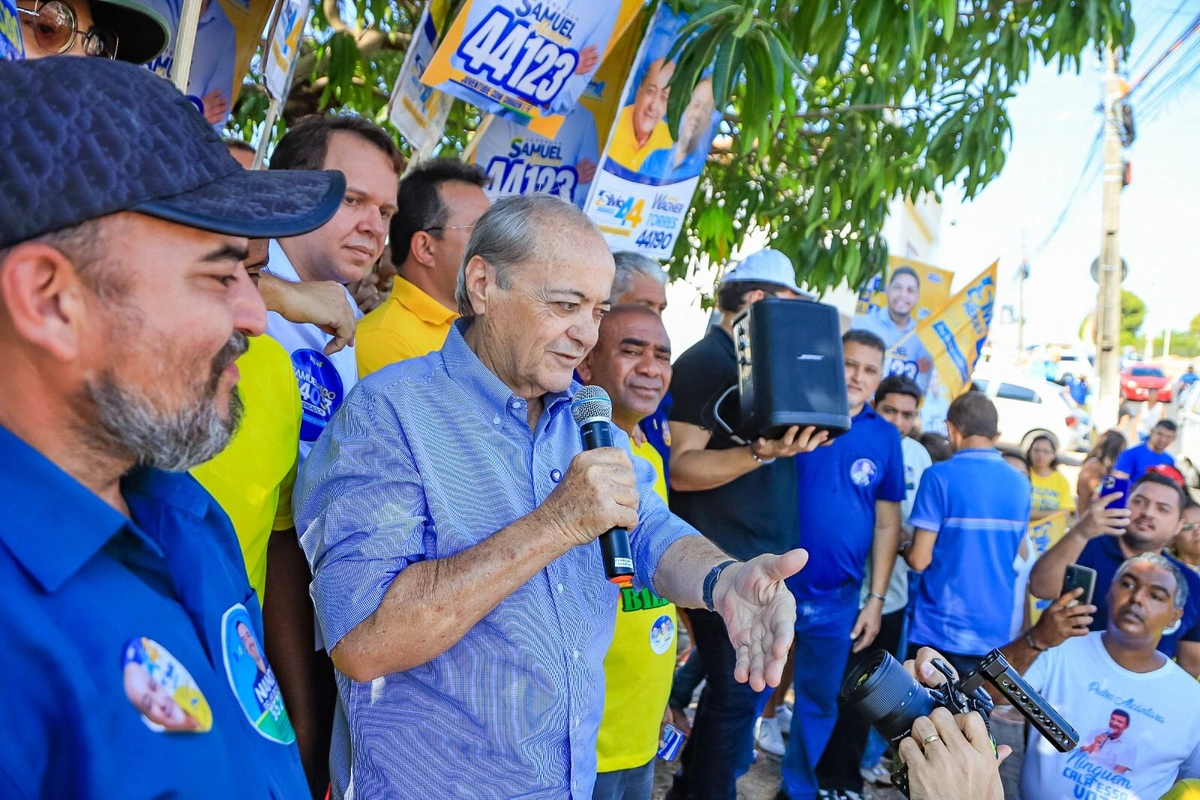 Silvio Mendes realiza caminhada no bairro Renascença nesta sexta