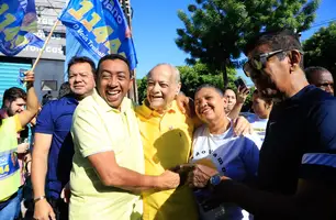 Silvio Mendes realiza caminhada no Dirceu e garante projetos para jovens do local (Foto: Reprodução)