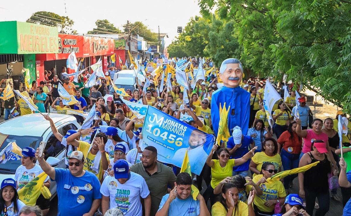 Silvio Mendes reforça campanha durante caminhadas pela zona Sul de Teresina