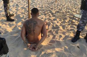 Suspeito de crimes é preso ao tentar fugir nadando pelo Rio Parnaíba, em Teresina (Foto: Divulgação/PMPI)