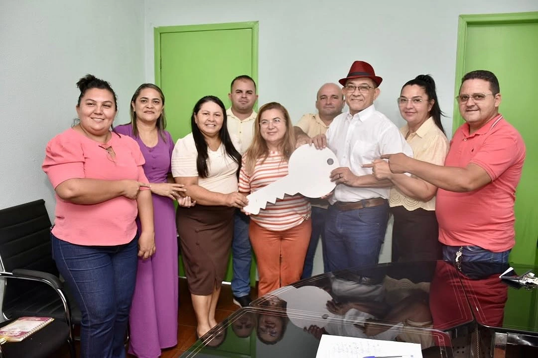 Abdonal Melo empossa nova equipe de secretários municipais em São João do Arraial