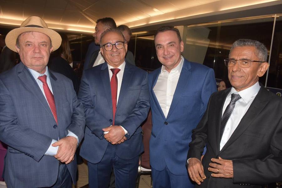 Aderson Nogueira é empossado presidente do TJ-PI e realiza jantar de comemoração