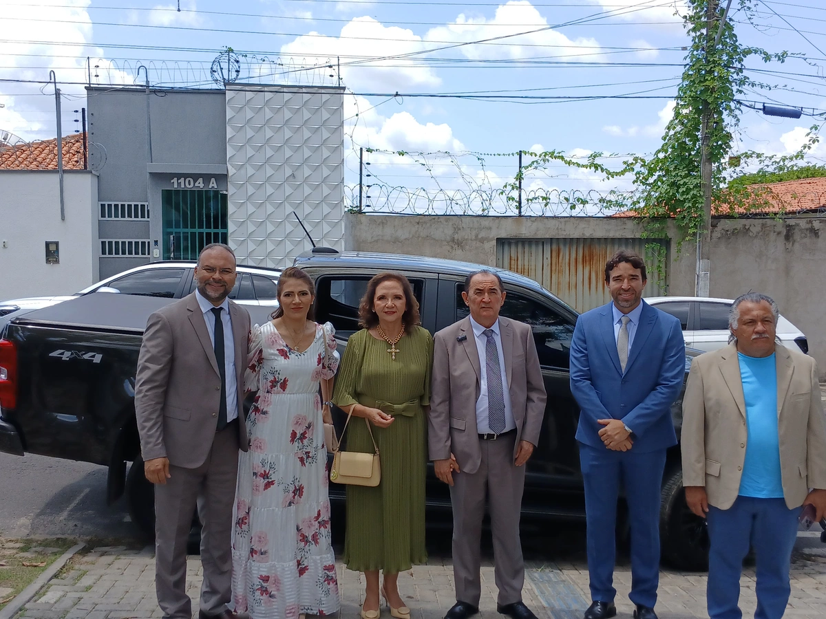 Antônio Reis toma posse para seu segundo mandato como prefeito de Floriano