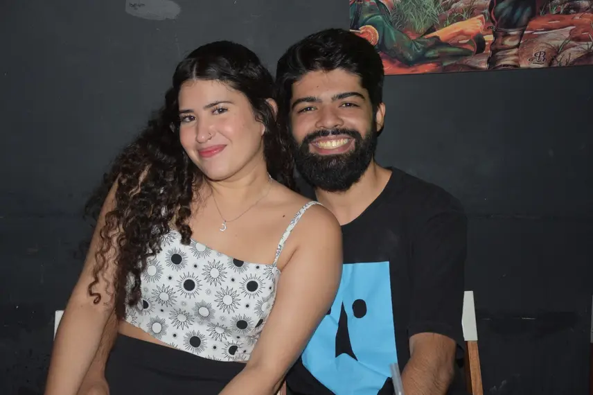 Aprovados no Enem comemoram em PUB Aprovados no Enem comemoram em PUB