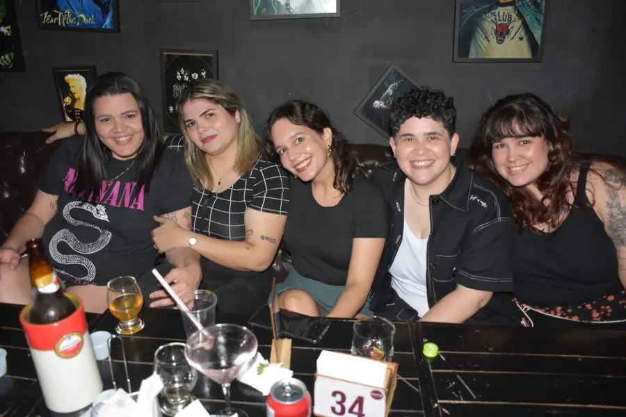 Aprovados no Enem comemoram em PUB