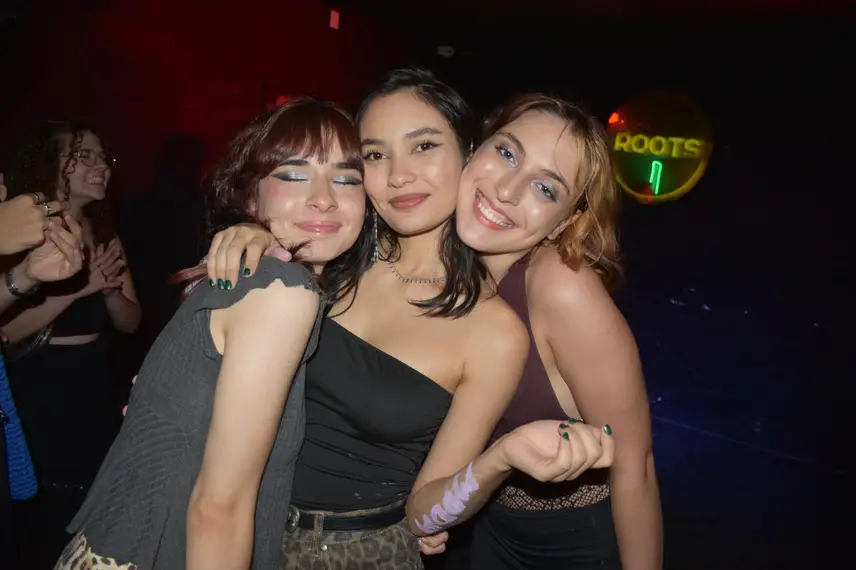 Aprovados no Enem comemoram em PUB Aprovados no Enem comemoram em PUB