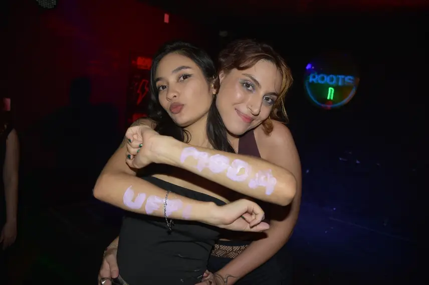Aprovados no Enem comemoram em PUB Aprovados no Enem comemoram em PUB