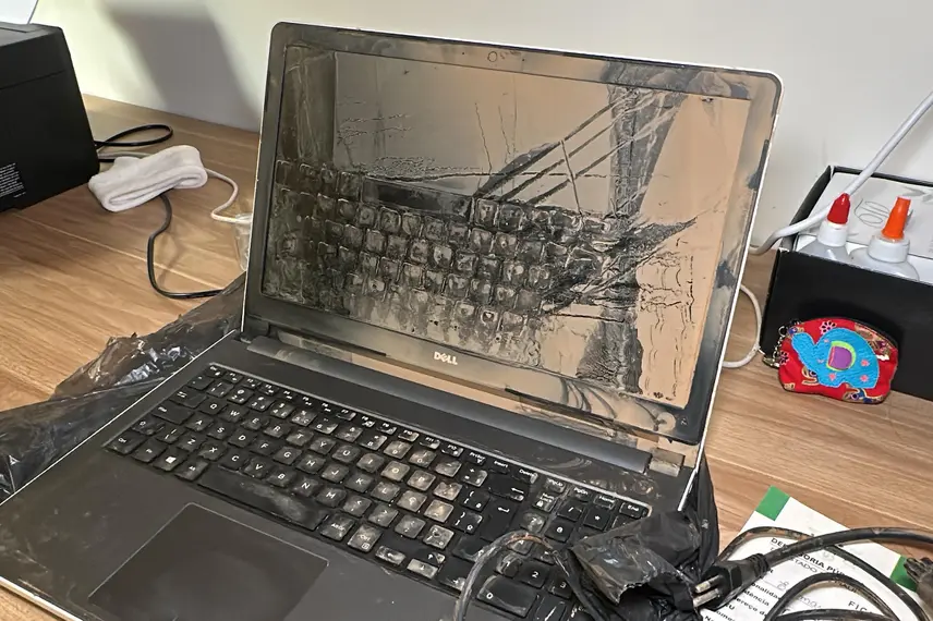 Casas atingidas por enchente em Picos correm risco de desabamento