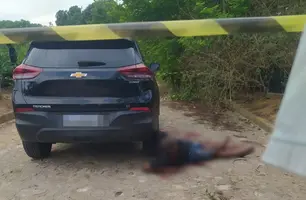 Corpo é achado em Agricolândia; suspeita é de que vítima era professor de Teresina (Foto: Reprodução)