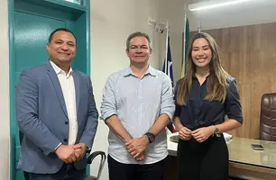 Deputado Evaldo Gomes e vereadora Fernanda Gomes fazem visita ao prefeito de Timon (Foto: Reprodução/Instagram)